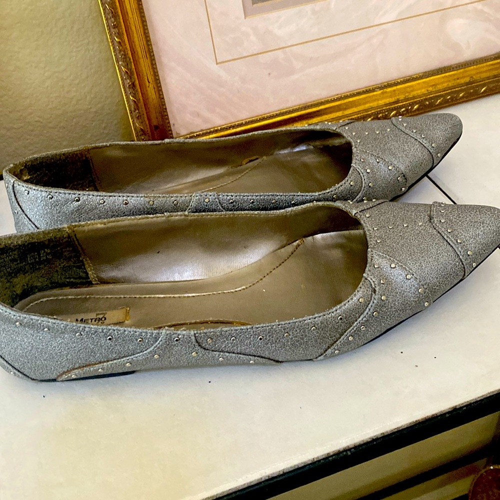 Silver sparkle studded flats size 9.5